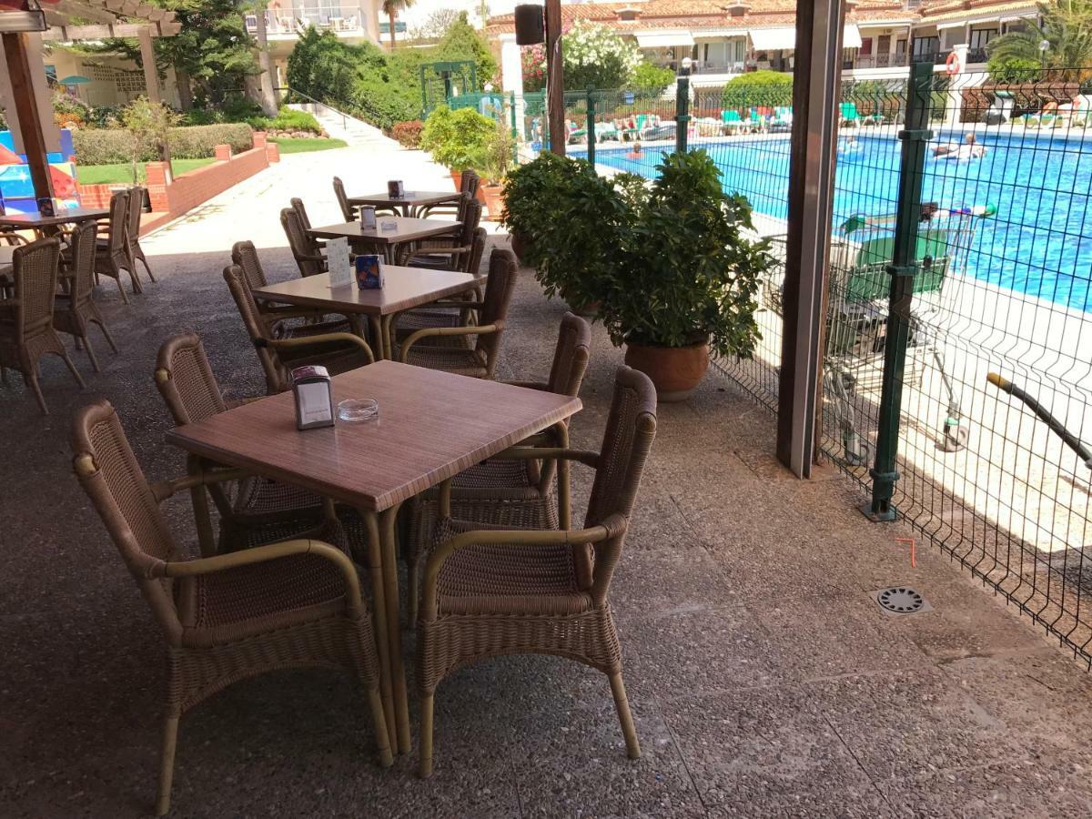 Carihuela Park Palace - Cocasa Leilighet Torremolinos Eksteriør bilde